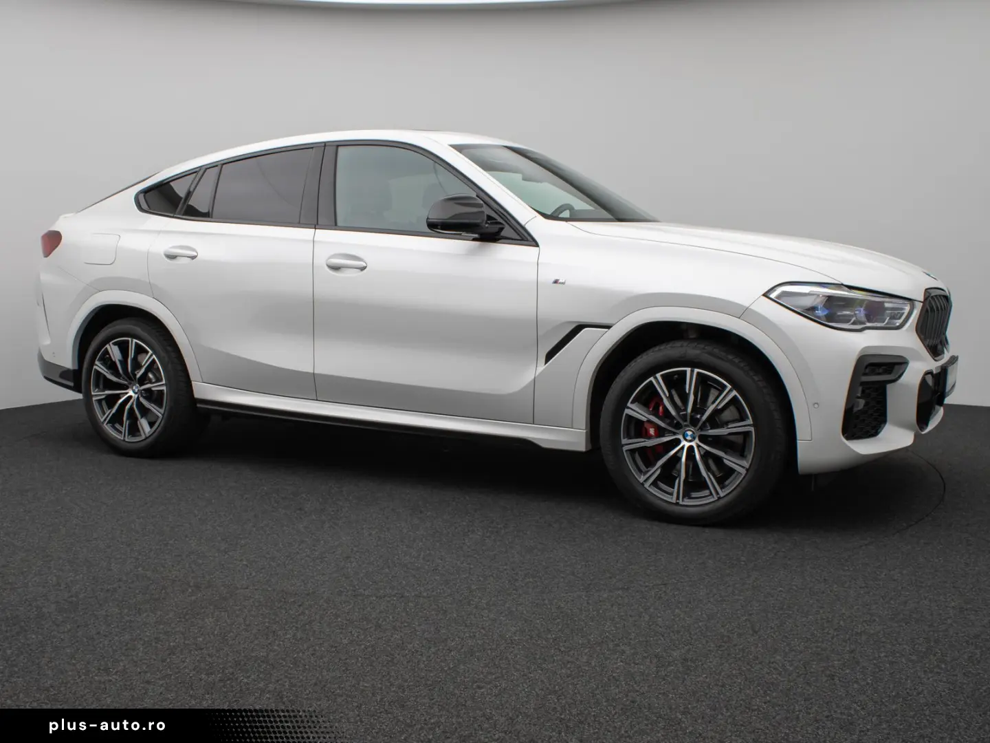 BMW X6 xD40d M Sport Panorama 360 Laser HUD DisplKey