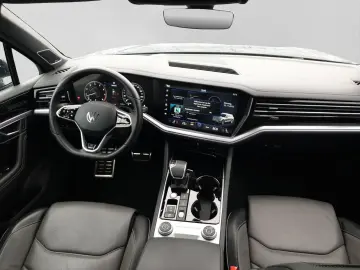 VW Touareg 3.0 TSI R-LINE BLACK LM21 PANO ST.HEIZ L