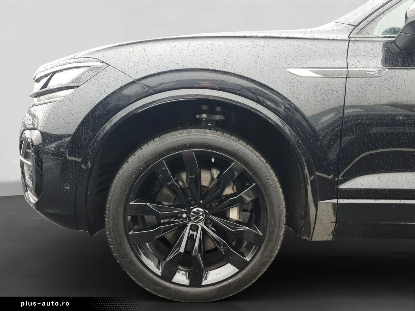 VW Touareg 3.0 TSI R-LINE BLACK LM21 PANO ST.HEIZ L