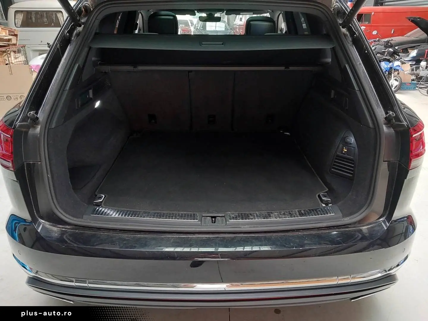 VW Touareg 3.0 TSI 4MOTION Tiptronic Atmosphere