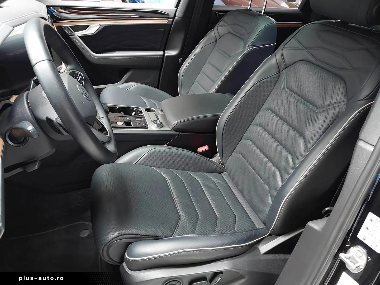 VW Touareg 3.0 TSI 4MOTION Tiptronic Atmosphere