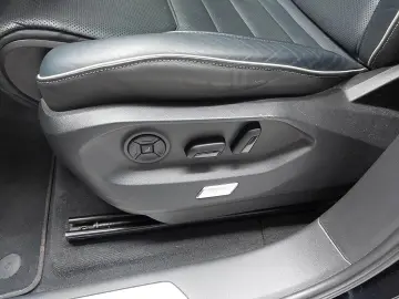 VW Touareg 3.0 TSI 4MOTION Tiptronic Atmosphere