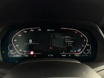 BMW X5 xDrive45e ACC HUD Laser Ventilation