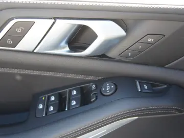 BMW X5 45e xLine LASER LEDER Pano AHK 20z NP99K