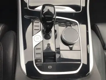 BMW X5 xDrive30d xLine Laser HUD ACC DisplayKey SoftClose