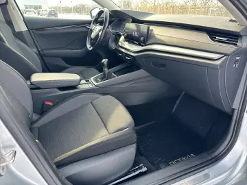 Škoda Octavia AMBITION 1.5 TSI