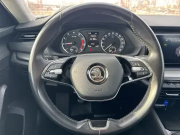 Škoda Octavia AMBITION 1.5 TSI