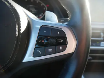 BMW X6 xDrive40d M Sport HUD HiFi PA  DA. Prof PANO