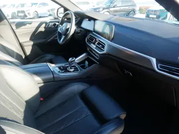 BMW X6 xDrive40d M Sport HUD HiFi PA  DA. Prof PANO