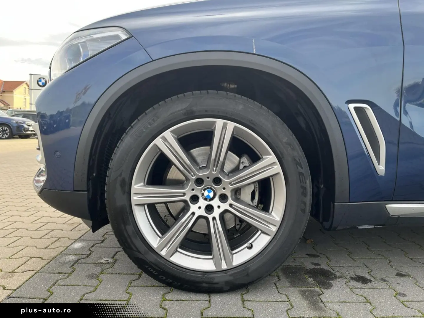 BMW X5 xDrive30d xLine Laser HUD H&K SoftClose