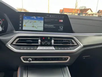 BMW X5 xDrive30d xLine Laser HUD H&K SoftClose