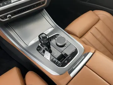 BMW X5 xDrive30d xLine Laser HUD H&K SoftClose