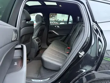BMW X6 40xd MSPORT INDIVIDUAL 360 ACC HUD SKYLONUNGE