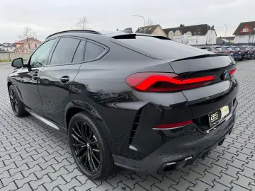 BMW X6 40xd MSPORT INDIVIDUAL 360 ACC HUD SKYLONUNGE