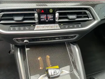 BMW X6 xDrive 40d M Sportpaket AHK HUD Pano Luftfede