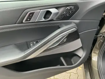 BMW X6 xDrive 40d M Sportpaket AHK HUD Pano Luftfede