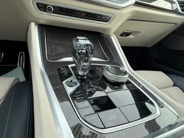 BMW X6 40xd MSPORT INDIVIDUAL 360 ACC HUD LASER AHK