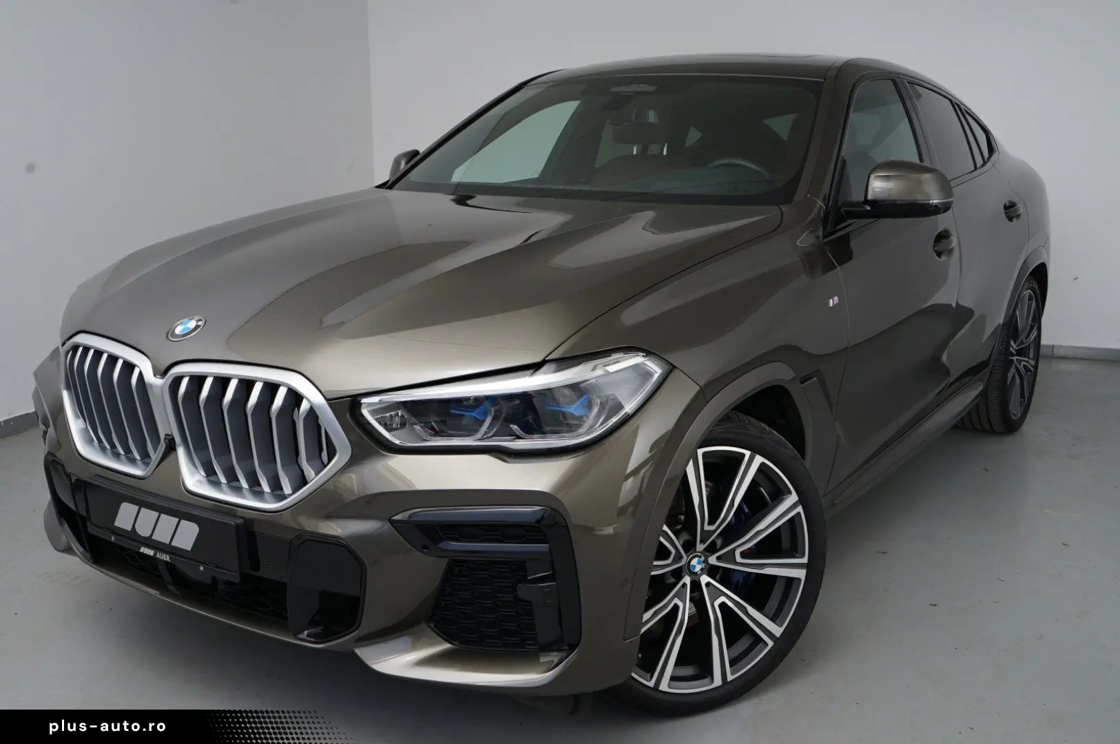 BMW X6 xDrive 40d (M-Sport Navi AHK Pano HUD HK 360)