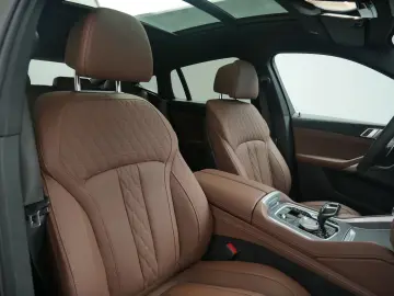 BMW X6 xDrive 40d (M-Sport Navi AHK Pano HUD HK 360)