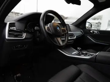 BMW X5 xDr45e HUD 360  LASER ACC DisplayKey H&K