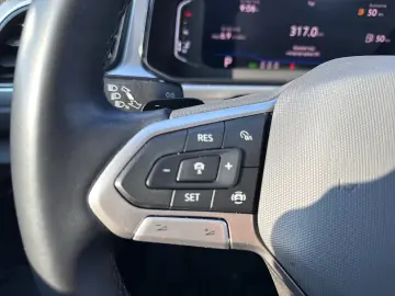 VW T-Roc Advanced 1.5 TSI DSG