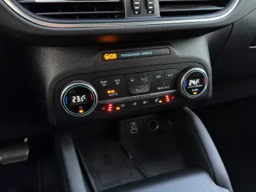 FORD Kuga Plug In Hybrid Titanium X