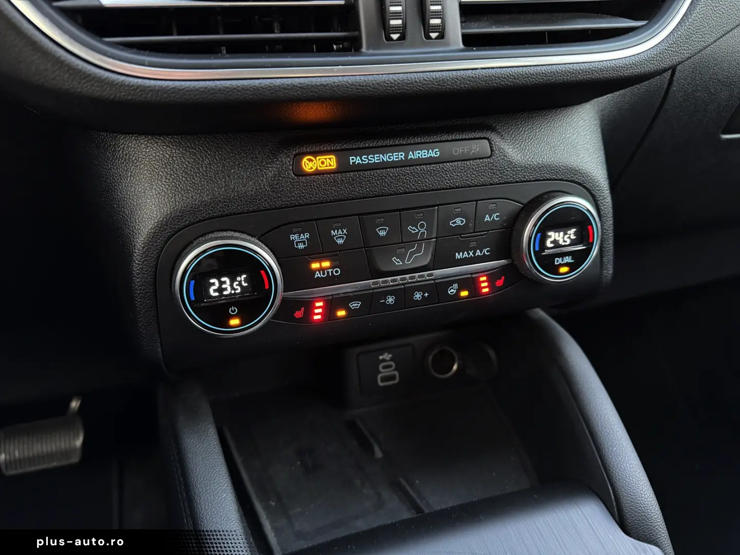 FORD Kuga Plug In Hybrid Titanium X