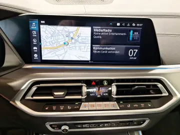 BMW X5 xDr45e MSport AmbAir GestureContr DAPro H&K