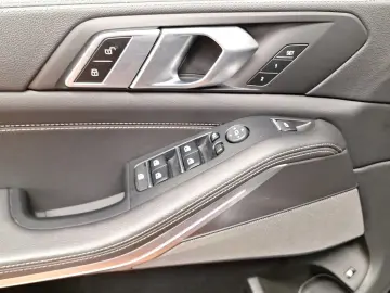 BMW X5 xDr45e MSport AmbAir GestureContr DAPro H&K