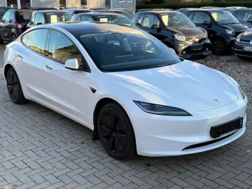 TESLA TESLA MODEL 3 HIGHLAND RWD MWST