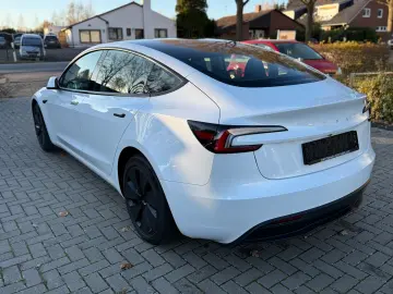 TESLA TESLA MODEL 3 HIGHLAND RWD MWST