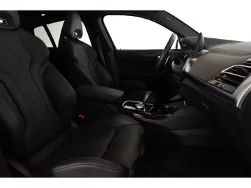 BMW X4 M Competition Anhängerkupplung Panorama Glasd