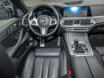 BMW X5 xDr40i MSport Ventilation AmbAir Hud DAPro H&K