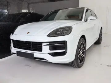 Porsche Cayenne Coupe   CHRONO BOSE PANO