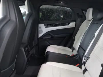 Porsche Cayenne Coupe   CHRONO BOSE PANO