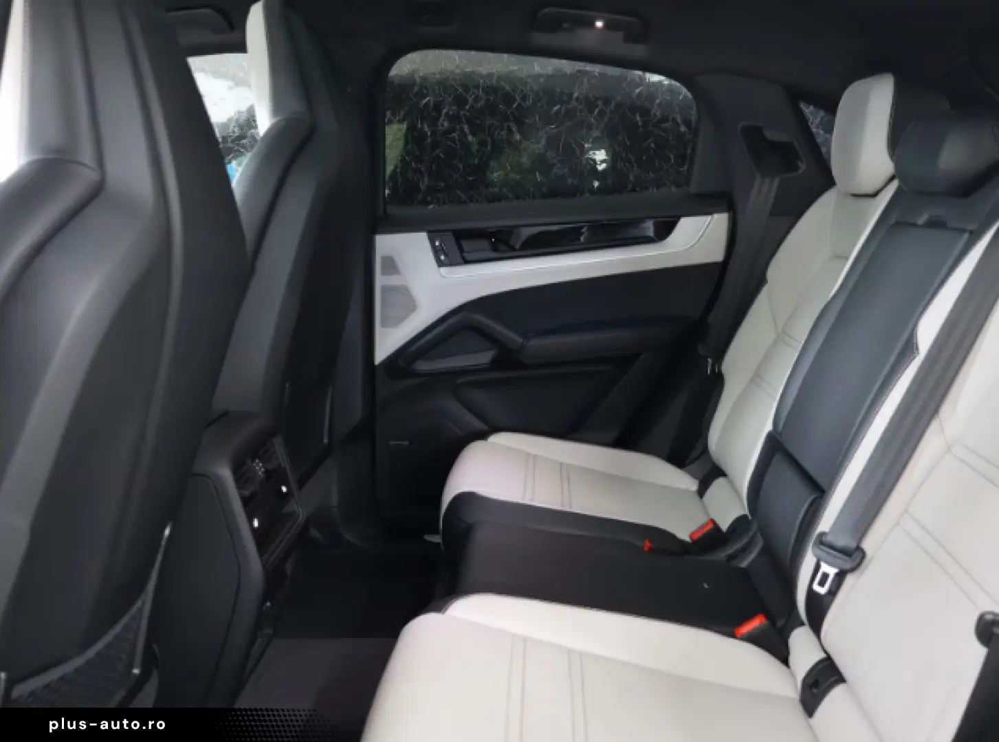 Porsche Cayenne Coupe   CHRONO BOSE PANO