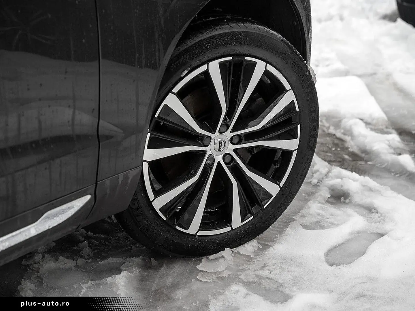 VOLVO XC60 T6 AWD Plus Bright