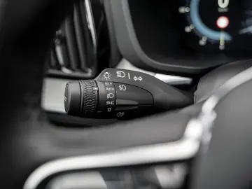 VOLVO XC60 T6 AWD Plus Bright