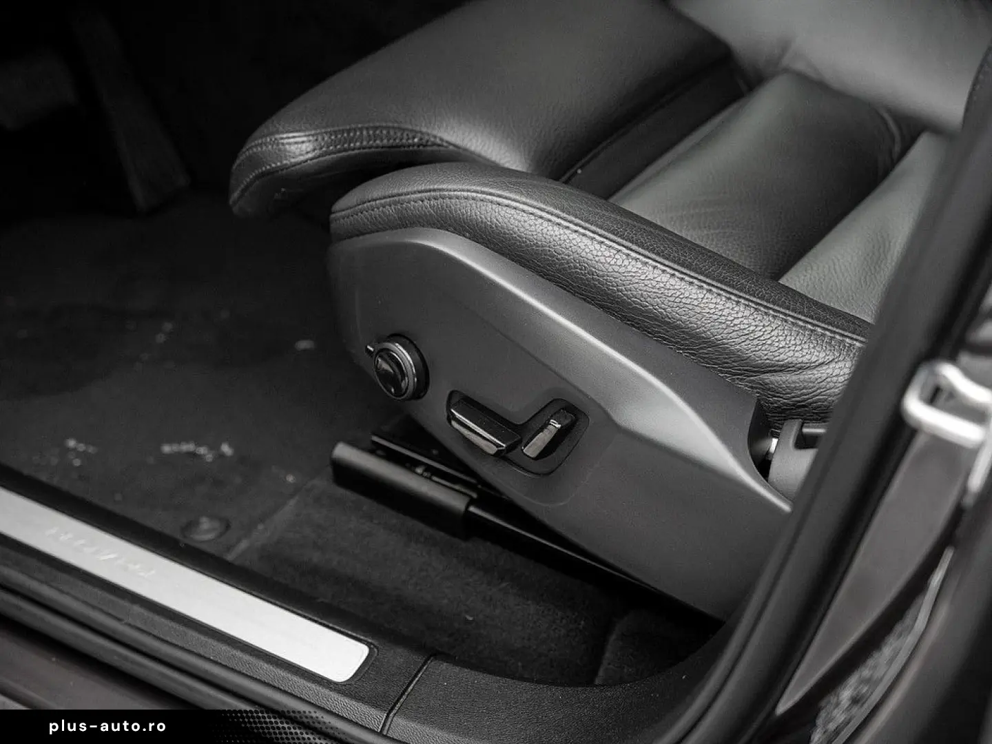 VOLVO XC60 T6 AWD Plus Bright