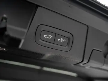 VOLVO XC60 T6 AWD Plus Bright