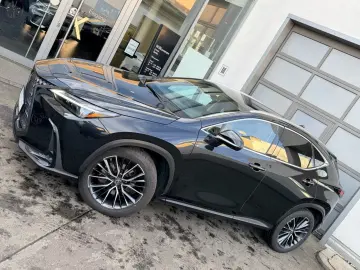 LEXUS NX 450h Luxury Line