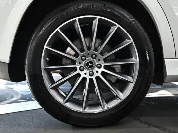 MERCEDES-BENZ GLE 400 d 4M AMG Sport LED Pano Navi S&hellip;