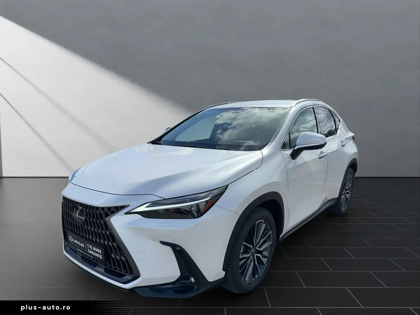 LEXUS NX 450h   LUXURY