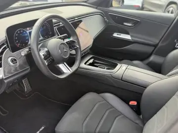 MERCEDES-BENZ E 300 e 4M AMG Sport Night