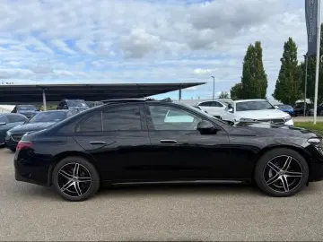 MERCEDES-BENZ E 300 e 4M AMG Sport Night