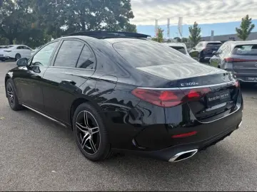 MERCEDES-BENZ E 300 e 4M AMG Sport Night