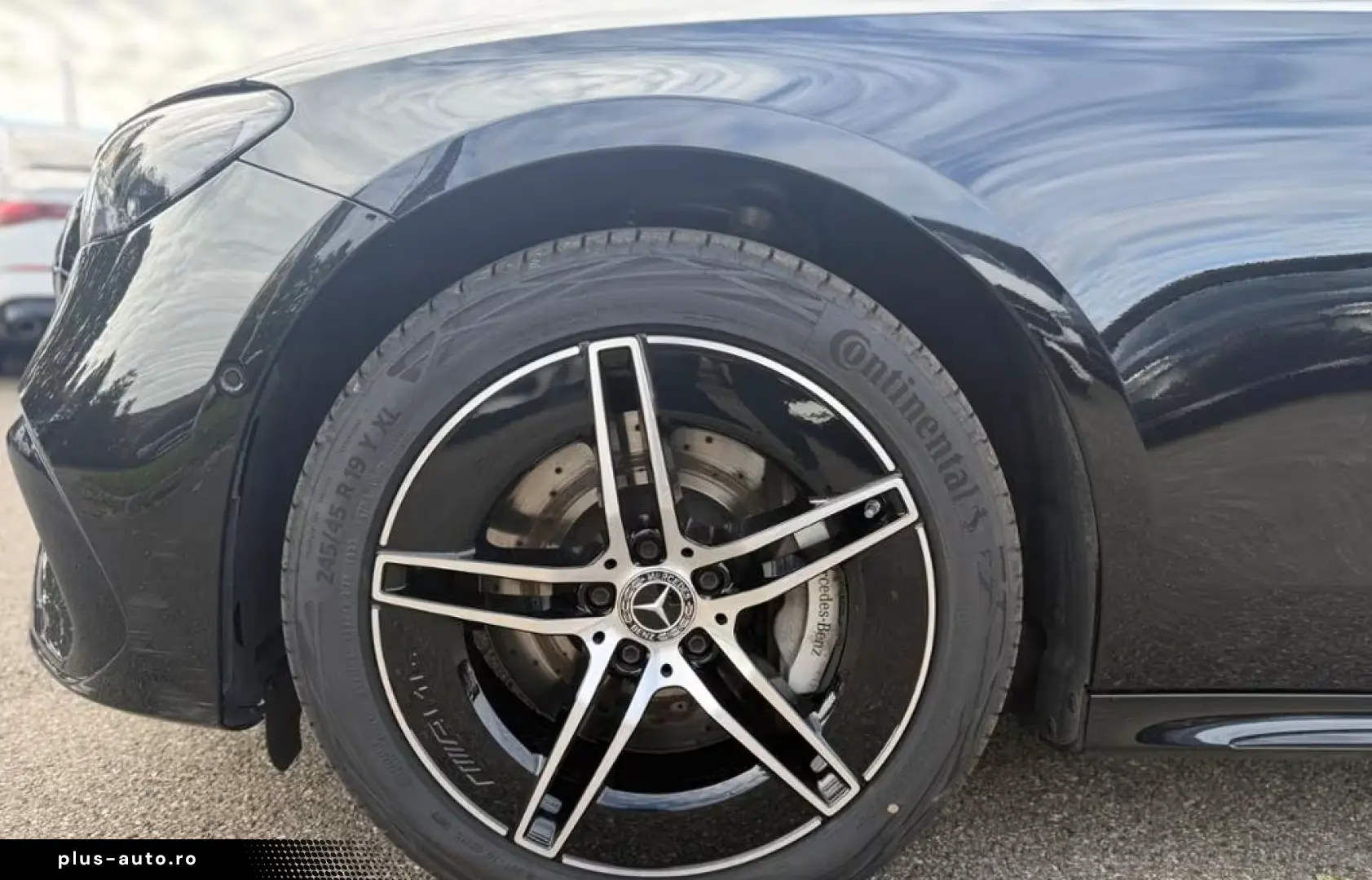 MERCEDES-BENZ E 300 e 4M AMG Sport Night