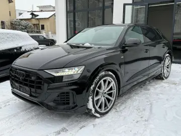 AUDI Q8 55 TFSI S-line  Matrix Raute Stdhz Allradlenk