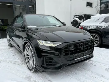 AUDI Q8 55 TFSI S-line  Matrix Raute Stdhz Allradlenk