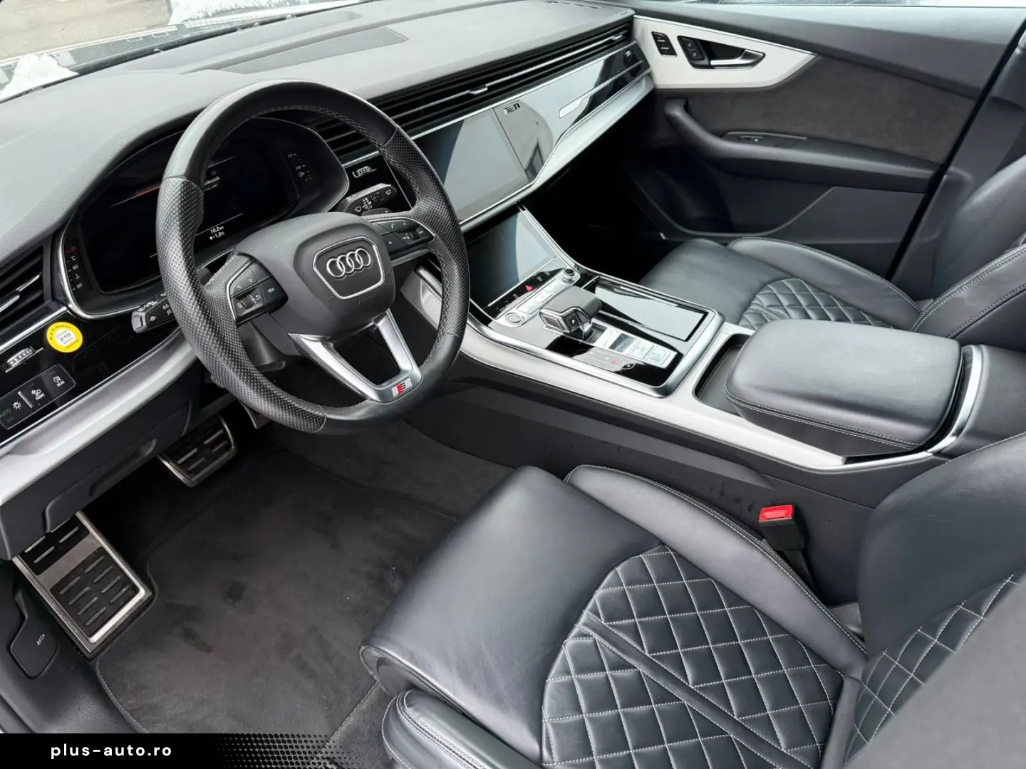 AUDI Q8 55 TFSI S-line  Matrix Raute Stdhz Allradlenk